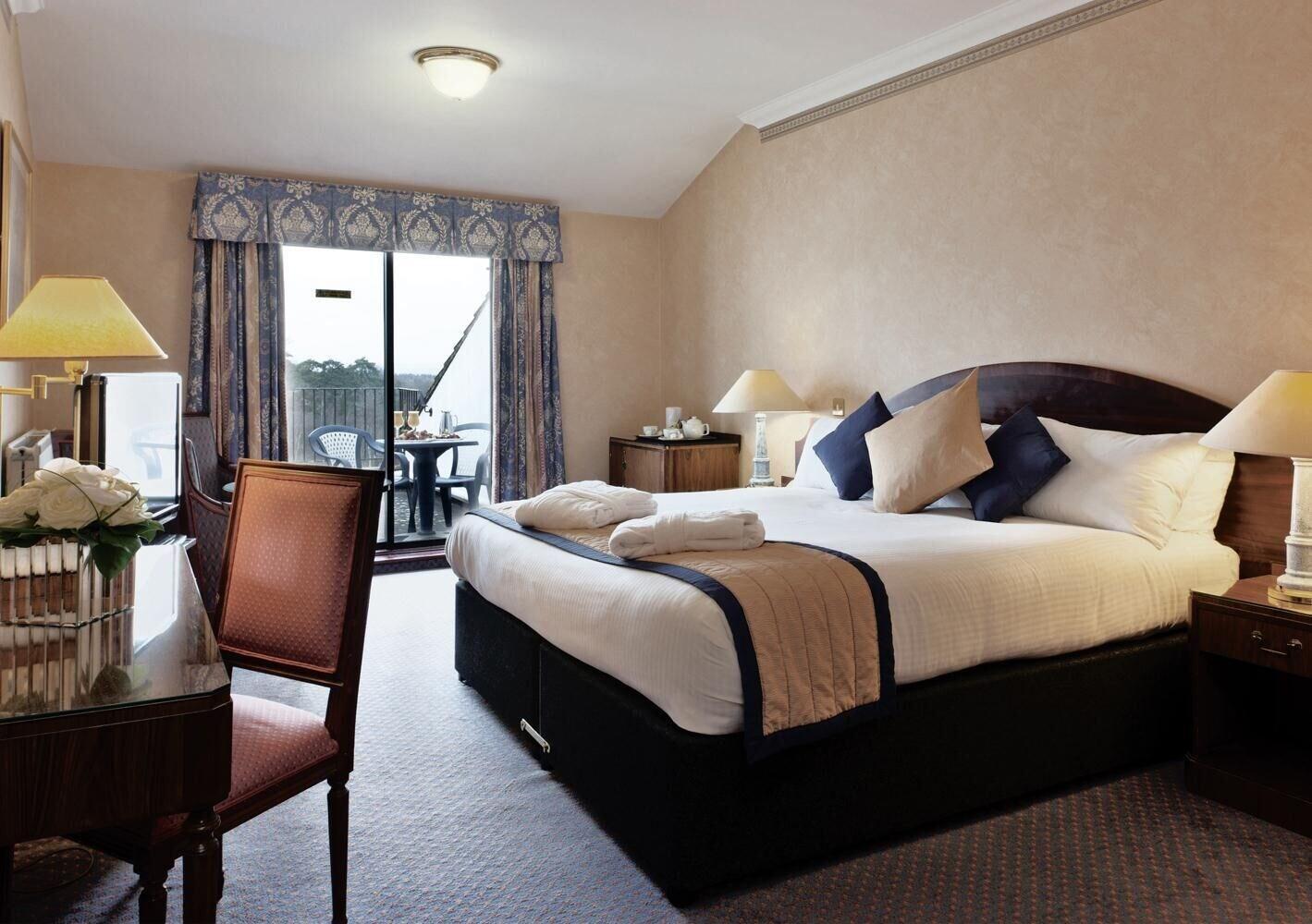 Copthorne Effingham Gatwick Hotel Bagian luar foto