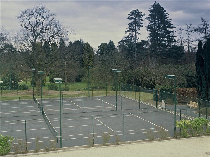 Copthorne Effingham Gatwick Hotel Bagian luar foto