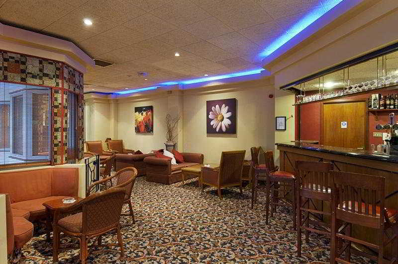 Copthorne Effingham Gatwick Hotel Bagian luar foto
