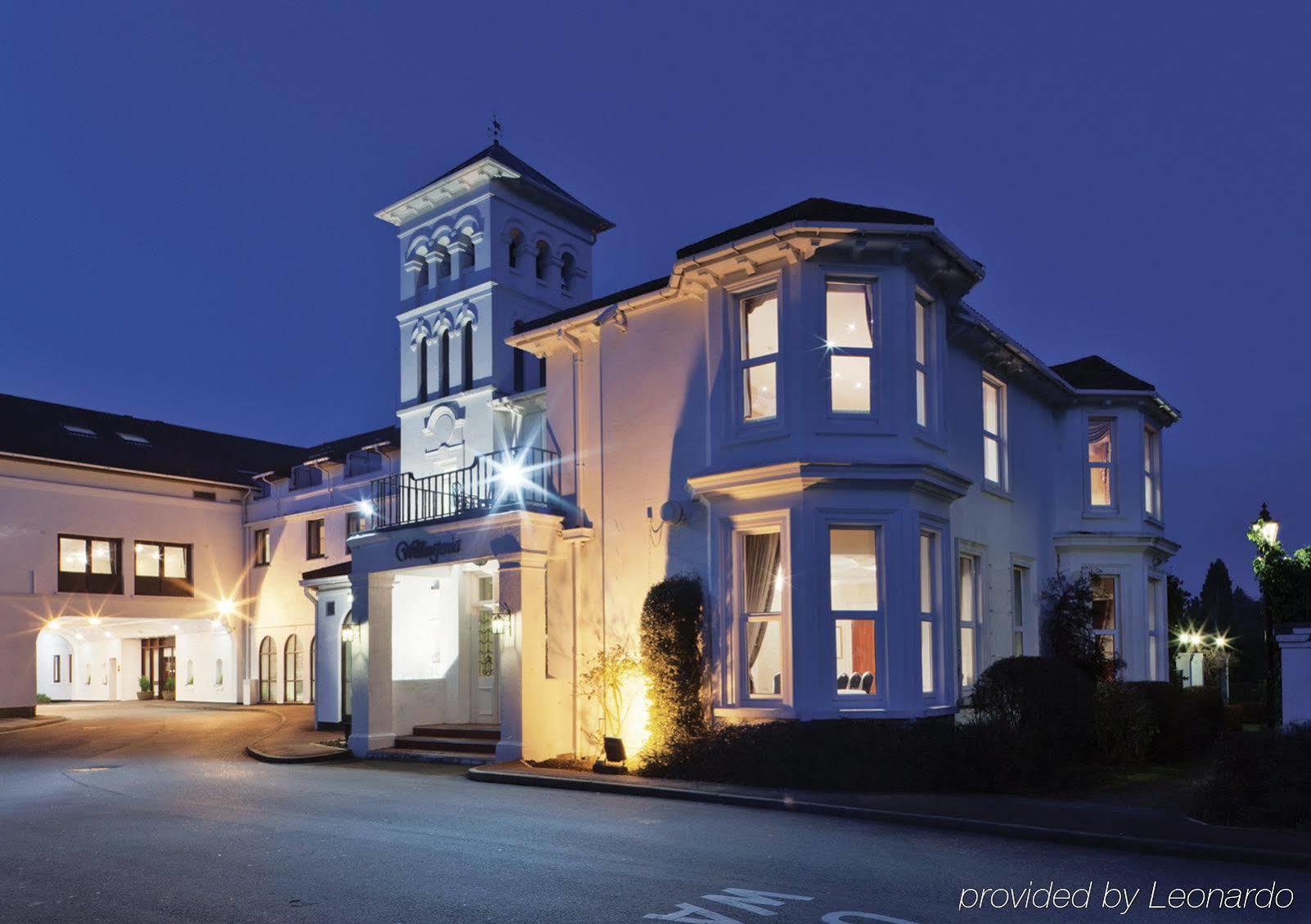 Copthorne Effingham Gatwick Hotel Bagian luar foto